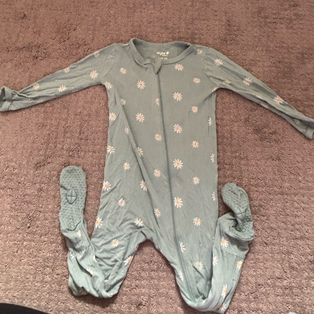 Kyte baby footie zipper pajama blue daisy print 18-24 months